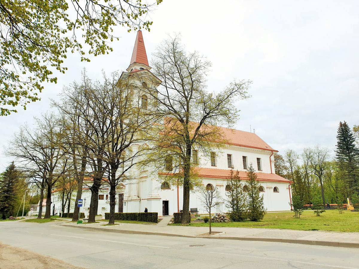 Joniškėlio Švč. Trejybės bažnyčia